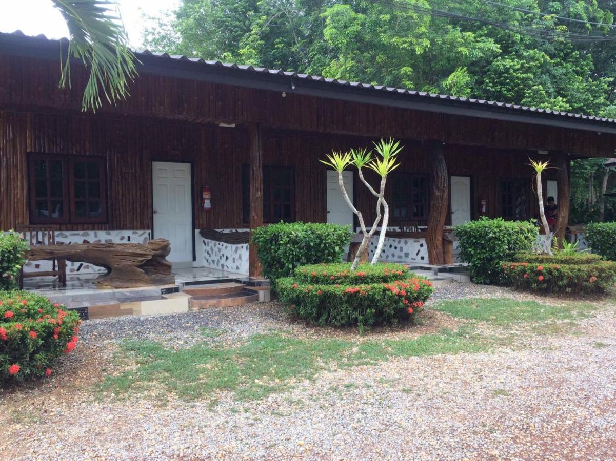 Tho Mai Resort Wang Chan Exterior foto